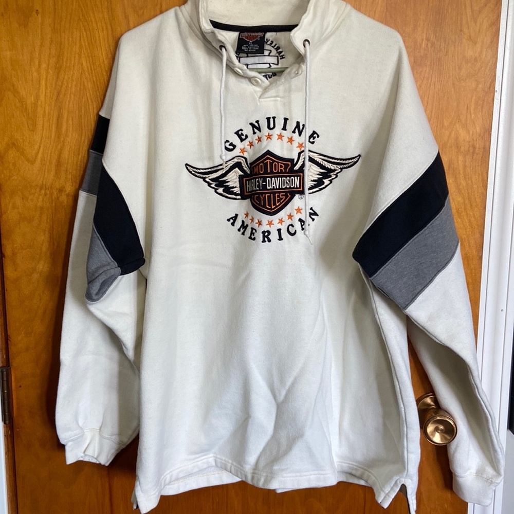 Harley Davidson sweatshirt!